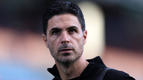 أرسنال يخطط لبناء مستقبل الفريق بثلاث مواهب شابة